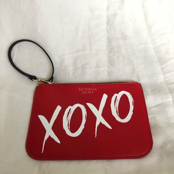 Victoria's Secret Handbags - Victoria Secret Valentines Wristlet Red NWOT